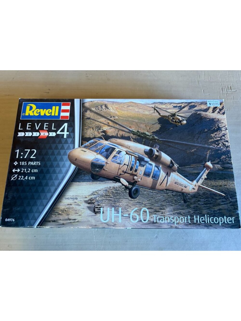 Revell 1/72 Kit # 04976 Sikorsky UH-60 Transport Helicopter Model NIOB